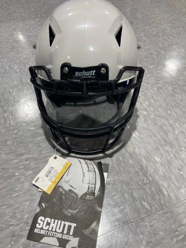 Barely Used 2023 Youth Large Schutt Vengeance A11 Helmet