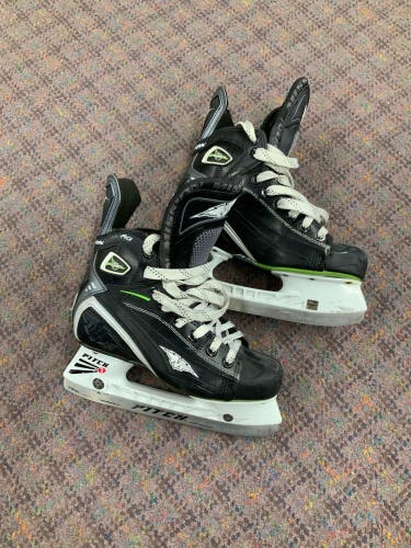 Used Mission Fuel 90AG Size 3.5E skates