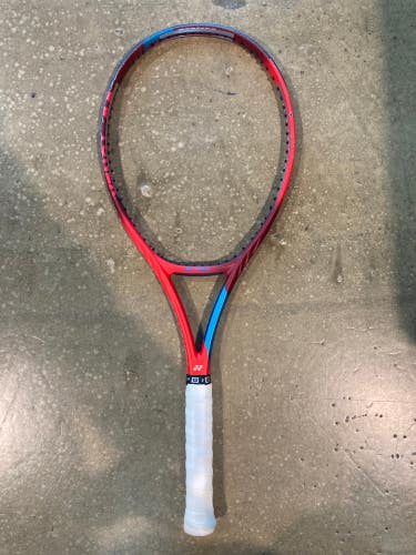Used Men's YONEX VCORE 98 Tennis Racquet