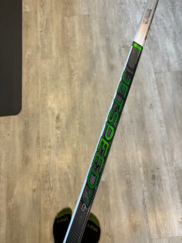 New Intermediate CCM Left Hand P28 55 Flex Jetspeed FT6 Pro Hockey Stick