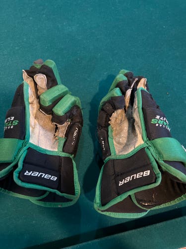 Used  Bauer 14" Pro Stock Gloves
