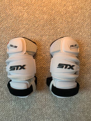 Hardly Used Adult STX Stallion 500 Arm Pads