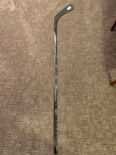 New Bauer Right Handed P92 Proto-R 87 Flex Hockey Stick