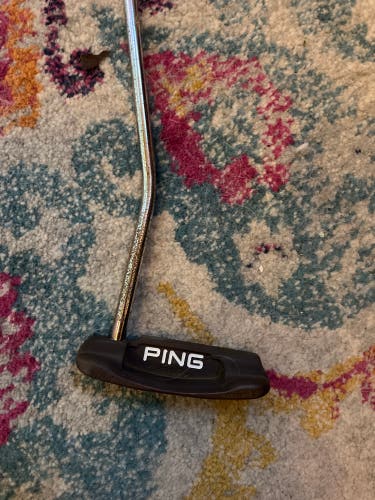 Used Blade Right Handed Uniflex 33.5" Anser Putter