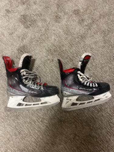 Used Bauer 9.5 Vapor XLTX Pro+ Hockey Skates