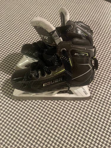Used Junior Bauer Regular Width  Size 2 Elite Hockey Goalie Skates