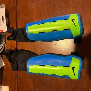 Nike Shin Guards Youth Unisex