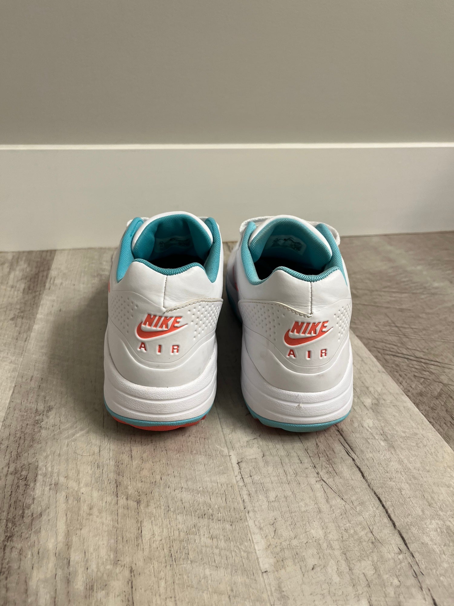 air max 1 g hot punch