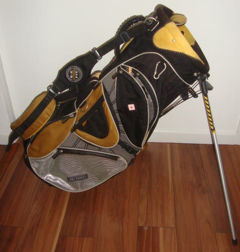 Sun Mountain G3 Golf Bag With Stand 7 Way Dividers EZ Fit Strap System