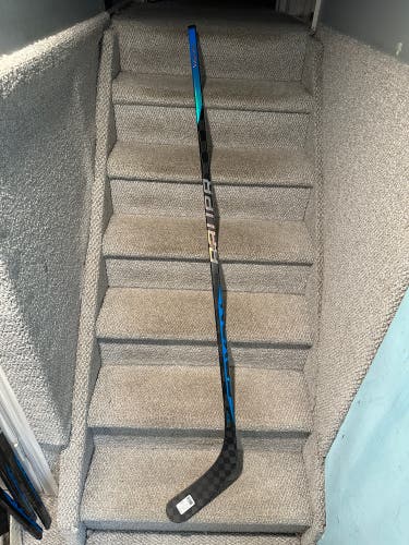 New Senior Bauer Right Handed P92  Nexus Sync Hockey Stick