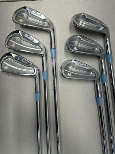 Used Scratch Golf Ez1v2 Iron Set 4i-pw 4i-pw Regular Flex Steel Shaft Iron Sets Missing 7 Iron