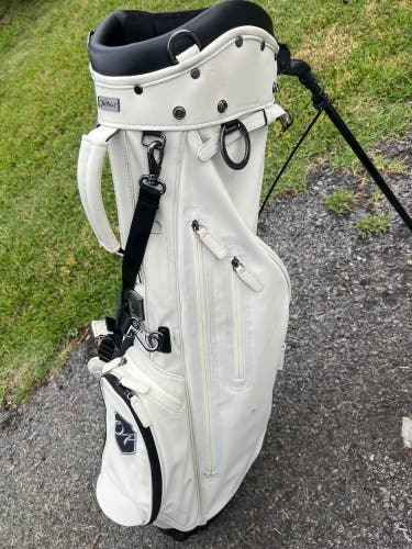 Titleist leather golf bag