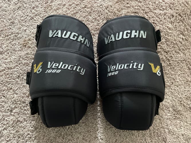 Used Vaughn V6 Senior Knee Pads