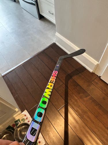 New Intermediate Sher-Wood Code tmp Pro Right Handed Hockey Stick P28 Pro Stock