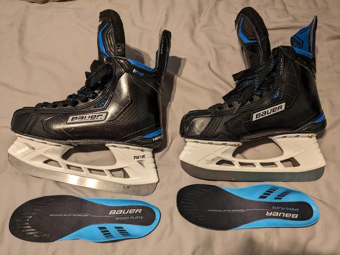 Used Senior Bauer Nexus 1N Hockey Skates Regular Width Size 6.5