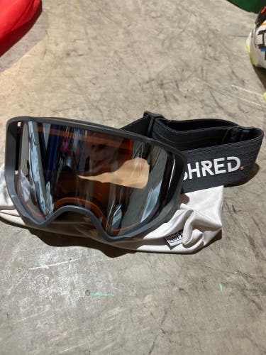 Shred Simplify Ski Goggles With Cbl Sky Mirror