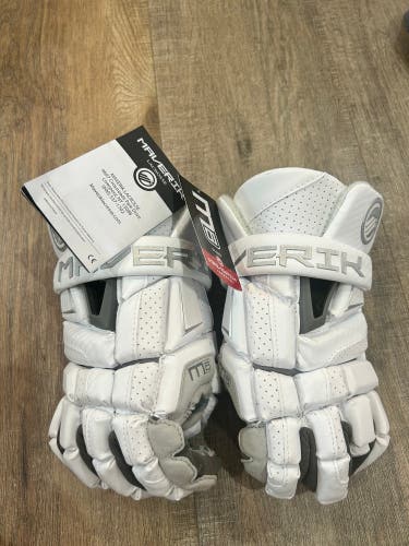 New  Maverik Medium m6 Lacrosse Gloves