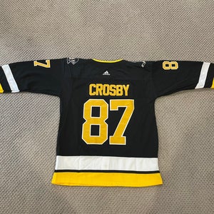 Sidney Crosby Pittsburgh Penguins reverse retro jersey size 50/medium