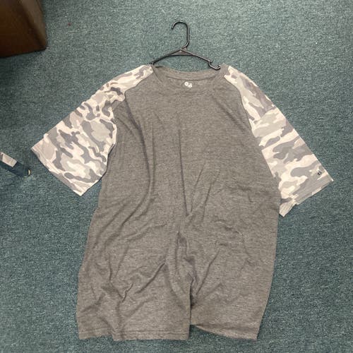 New XL Men's Badger Gray/Camo Shirt