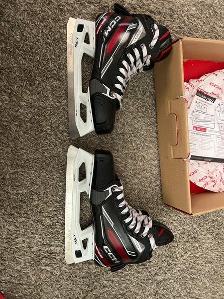 Ccm EFlex 6 goalie skates
