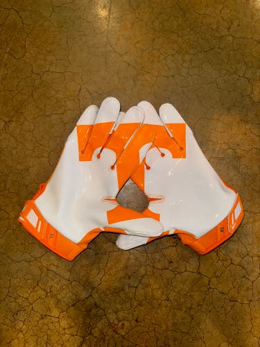 Nike Tennessee Football Gloves