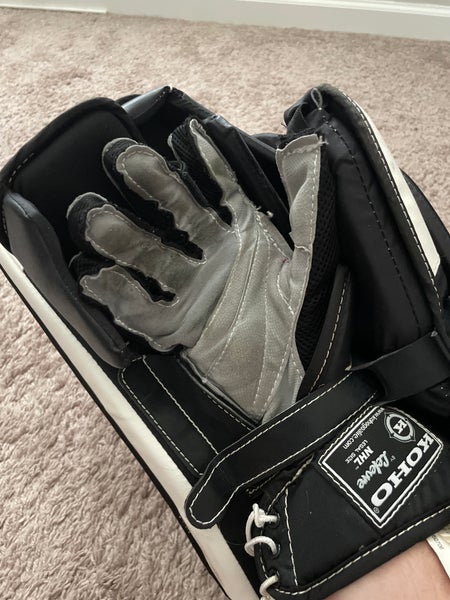 Koho Revolution 585 Senior Goalie Blocker | SidelineSwap | Buy and Sell ...