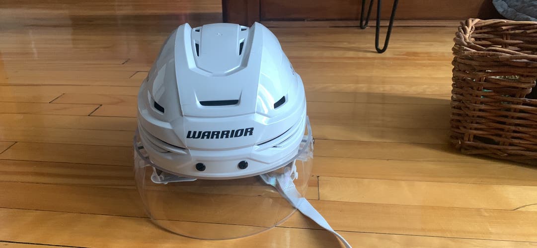 New Medium Warrior Alpha One Pro Helmet