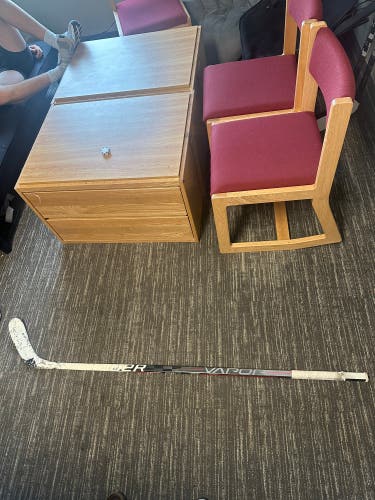 Used Senior Bauer Right Handed P28  Hockey Stick