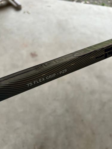 New Senior CCM RibCor 86K Right Handed Hockey Stick P29
