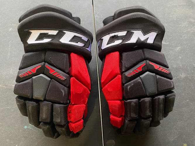 CCM HGTK Tacks Pro Stock Hockey Gloves 15" Blackhawks 4687