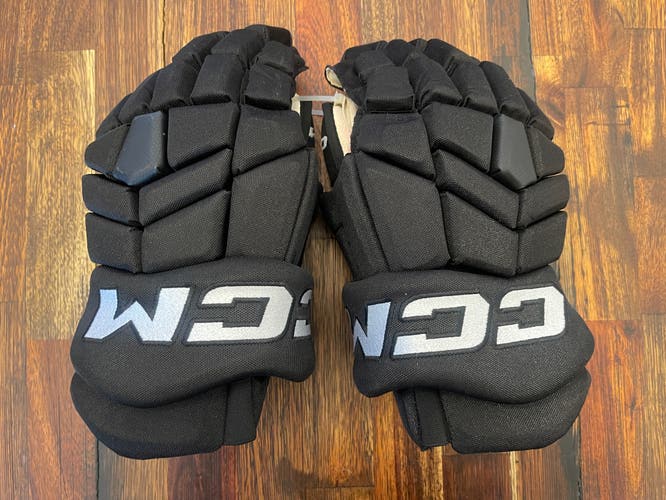 Used CCM HGTKXXP 15” Pro Stock Gloves Gloves - NJ Devils Alt - Foote