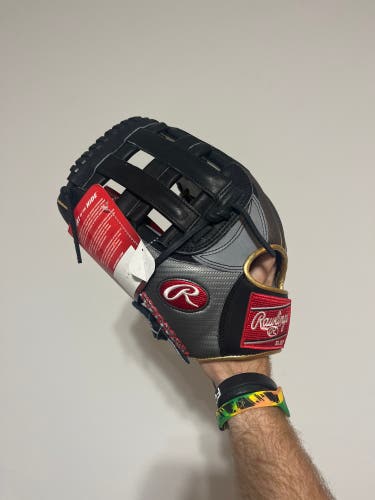 Rawlings heart of the hide lefty 13” bh3 baseball glove