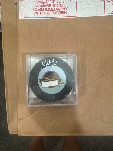 Kirk McLean Vancouver Canucks signed puck with COA