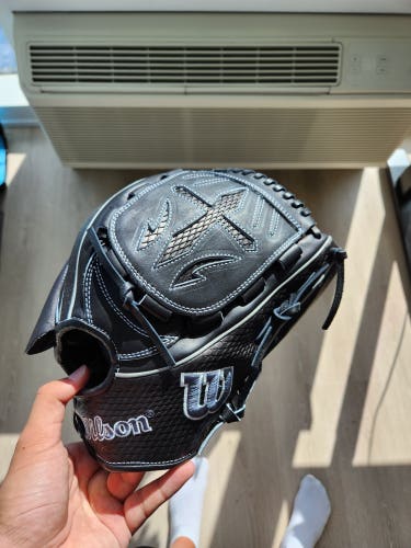 Wilson A2K Aso Lab limited edition RHT Pitcher's Baseball Glove
