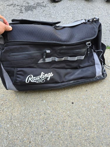 Used Rawlings Duffle Bag