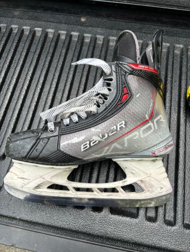 Used Bauer Regular Width Size 6 Vapor Hyperlite Hockey Skates
