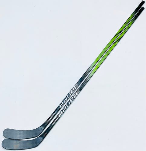 New 2 Pack Custom Gold Bauer Vapor Hyperlite 2 Hockey Stick-RH-87 Flex-P92-Grip