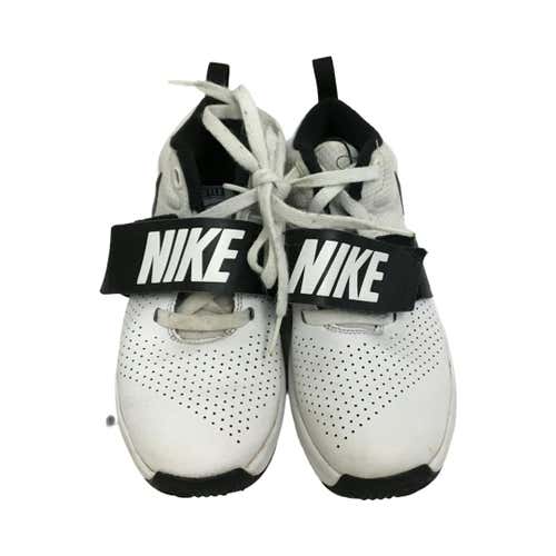 Used Nike Team Hustle Junior 2 Basketball Shoes