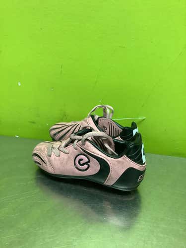 Used Eletto Youth 09.0 Cleat Soccer Outdoor Cleats