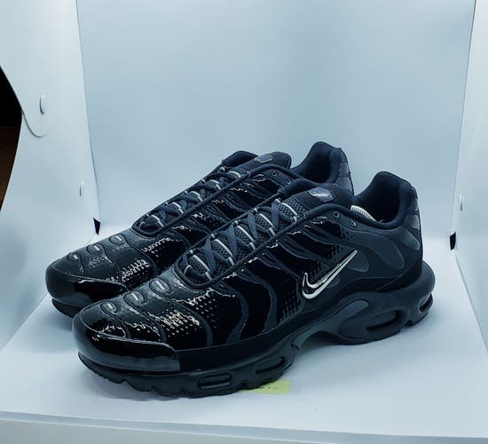 Nike Air Max Plus Black Chrome Running Shoes Men's Size 13 - NEW FJ2591-001