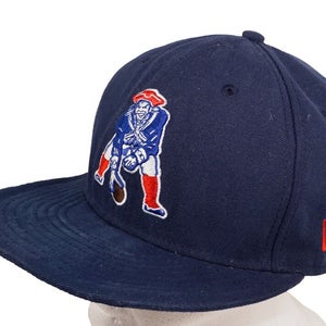 Vintage New England Patriots NFL Football Cap - New Era Fitted Hat 7 3/8