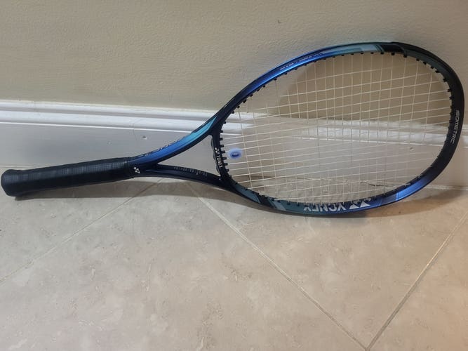 Used Adult YONEX Ezone 100 Tennis Racquet