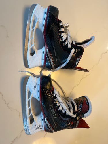 Bauer Vapor X2.7 Hockey Skates Size (US 2.5)