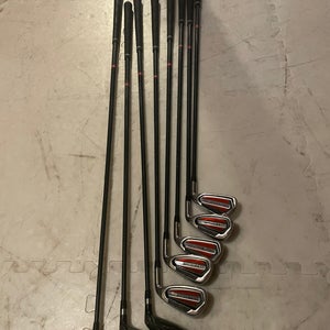 Right Handed Uniflex Graphite Shaft Silver Scot 4-PW Uniflex Graphite Shaft Iron set Iron Set