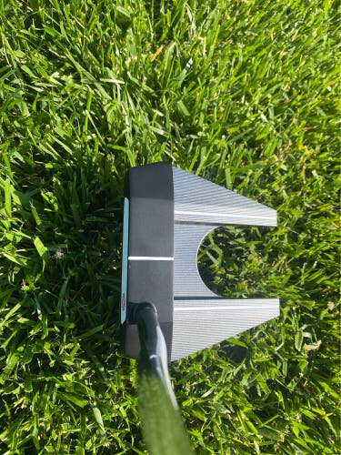 Used 2023 Mallet Right Handed 35" Tri-Hot 5k Putter
