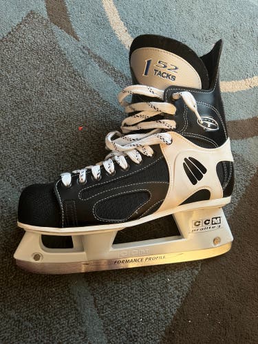 Used CCM 152 Tacks Ice Hockey Skates ProLite 3 Size 11