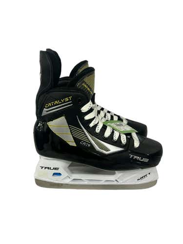 Used True Cat 5 Intermediate Ice Hockey Skates Size 6.5 E