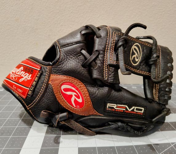 Rawlings Revo 11.5" RHT Baseball Glove - NICE!