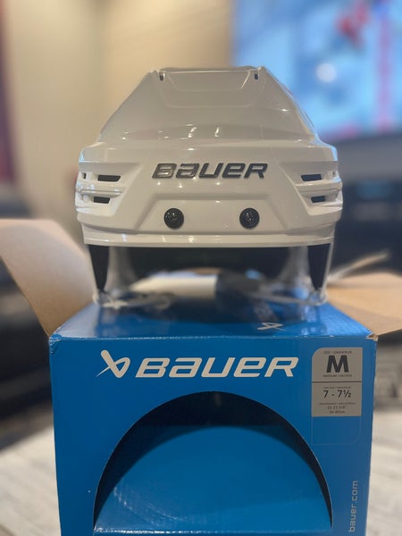 Used Medium Bauer Pro Stock Re-Akt 85 Helmet