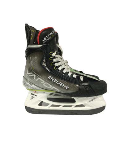 Used Bauer Vapor Hyperlite Ice Hockey Skates Size 4.5 Fit 1